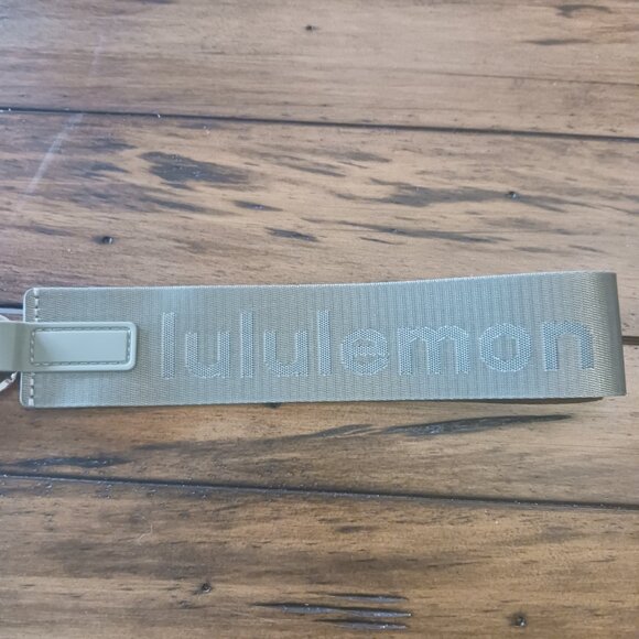 Lululemon Never Lost Keychain - Picture 3 of 4